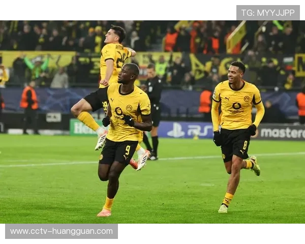 吉拉西绝杀瞬间，多特蒙德五连胜彰显冠军节奏韧性